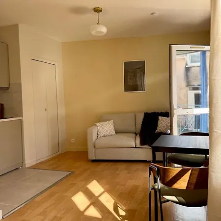 Charles 15, Moderne Et Cosy Au Coeur De Apartman Poitiers